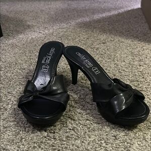 cathy jean black heals NEVER WORN